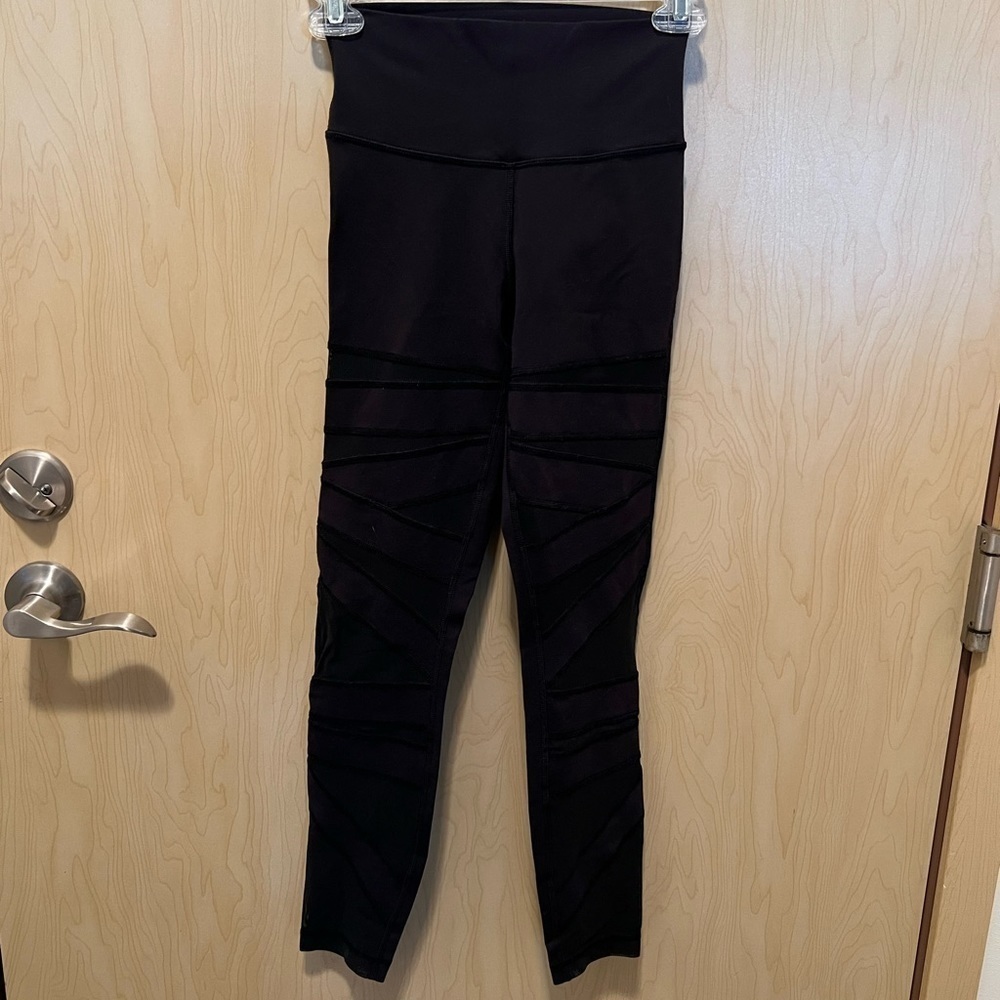 Lululemon mesh leggings